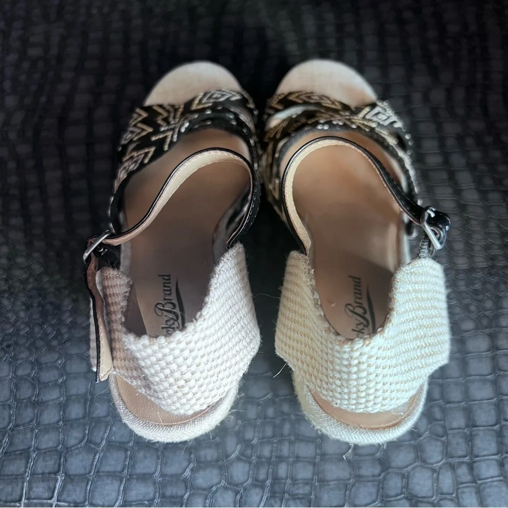 LUCKY BRAND MAHIMA PLATFORM SANDALS Color: Beige- Black Size: 7 New Summer shoe